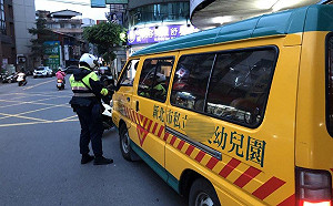 保障學童乘車安全 新北明起稽查全市學童接送車