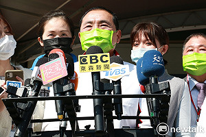 藍白合引發藍營內鬨?侯友宜:能讓中華民國更團結都樂觀其成