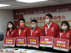 陳柏惟秀「人氣NO.1立委」政績 1846次鄉親拜訪、100%立院出席率