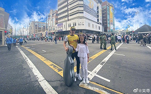 10歲Nei Nei為汶萊國王演奏大提琴!吳尊驕傲:妳比爸爸牛