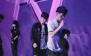 《英雄聯盟》不良示範！Fofo賽場吸電子菸被罰款