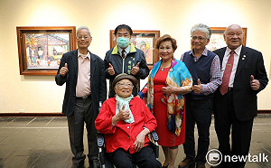 台南阿嬤畫家聯展 黃偉哲：挖掘在地藝術家讓文化之都當之無愧