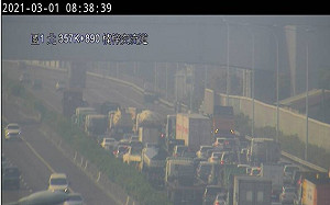 收假日國道發生3起車禍!國5出現大塞車
