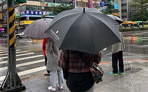 東北季風報到北台轉濕冷!彭啟明:入夜低溫下探12度
