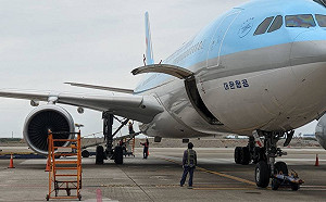 首批AZ疫苗來台！  林佳龍感謝防疫國家隊：去年底就演練