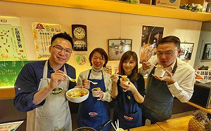 今晚我想來點...  高市議員聯合推薦「抗中飽台」鳳梨入菜創意料理