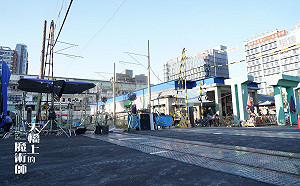 管仁健觀點》天橋上「精割包皮」的魔術師