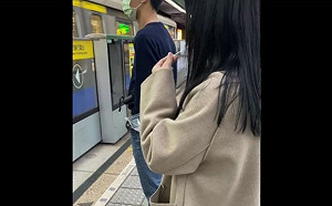 長髮妹捷運摘口罩狂嗑水果GG了!北捷硬起來開罰