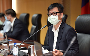 是否帶頭接種AZ疫苗?  陳其邁:順時中就對了!