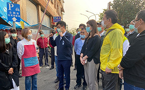 高雄駁二特區「烈焰火吻」燒毀倉庫   陳其邁:一定重建