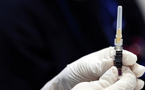 施打AZ疫苗 韓國7,567人出現不良反應 15人疑似因此死亡