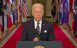 就職後首度全國性公開談話 拜登要全民接種疫苗 停止對亞裔仇恨犯罪