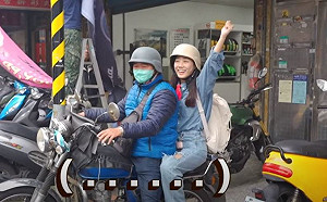 機車小黃看過嗎?跟著韓國YouTuber金針菇體驗道地北投特色