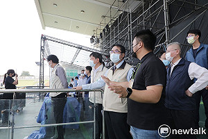 黃偉哲視察五月天演唱會交管及防疫措施  呼籲觀眾配合規範