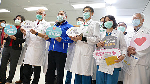 新北僅配發到3800劑疫苗  侯友宜:不夠第一線施打  若補足我隨時可打