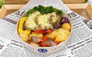 鳳梨入菜挺農民!台鐵推金黃特色便當 每日限量50個