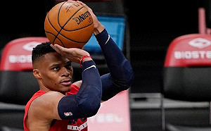 NBA/威少大三元白搭 籃網逆轉勝迎幹籃哥首秀