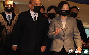 AZ台灣今日開打 蔡英文:現在來到疫苗接種階段