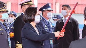 2架F-5E擦撞墬毀 蔡英文要邱國正到台東指揮搜救