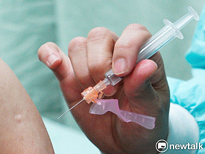 解封有望?專家:每天打15萬劑疫苗可降至2.5級警戒