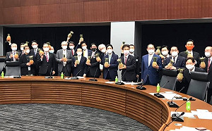 自民黨次團體通過台日友好協議   謝長廷:感謝日本力挺台灣鳳梨