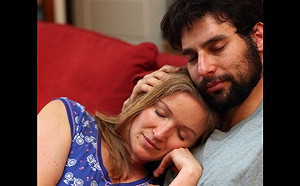 美國「擁抱師」興起！  給孤單寂寞的人妻「熱擁」