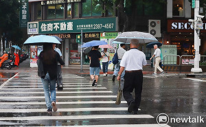 春雨真的來了!鋒面雲系南下  專家曝2波降雨時間