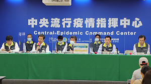 武漢肺炎》清明連假不忘防疫！指揮中心籲民眾出遊應落實佩戴口罩
