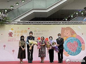 中市表揚績優社工員、團體  洪月華榮獲終身成就獎