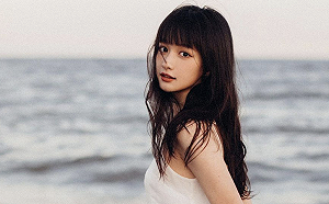 「小迪麗熱巴」被爆整很大？親秀童年照打臉酸民