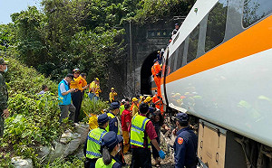 台鐵也花1549萬請網軍? 李艷秋轟「安全沒超前部署」大內宣卻未雨綢繆