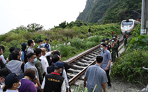 太魯閣號事故重大進展！隧道內尋獲肇事工程車行車記錄器