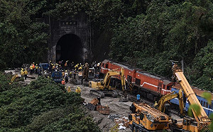 最後影像出爐！太魯閣號直撞工程車