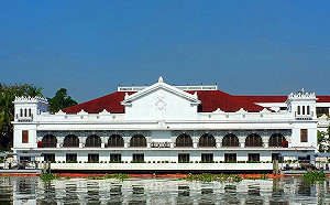 菲總統發言人：中國船隻「侵入」將造成雙方「不樂見的敵對」