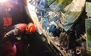 台鐵事故》不願回想…特搜人員爆在機油味裡找屍塊