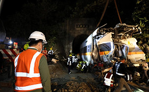 台鐵涉貪官員竟還可領半薪! 粉專：黃國昌這法案當初沒過怪可惜的....