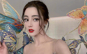 迪麗熱巴轉個圈也要用替身！穿幫鏡頭網怒批：不敬業