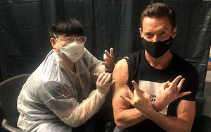 「金鋼狼」也打疫苗！休傑克曼自嘲：自癒能力無法躲過武漢肺炎