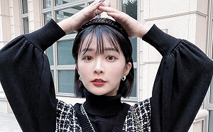 外拍模特撞臉明星？「簡彤羽」被稱「小Albee」