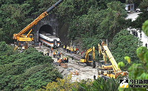 送餐給修復師！便當上字跡暖哭全網