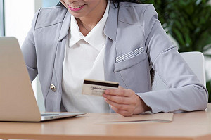 保單也能紓困！4家壽險業7月提早上路 立委：保戶可申請3措施