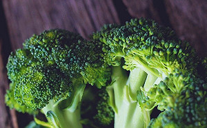 青花菜也有「絕配神物」！老饕曝吃不膩煮法：一吃停不下