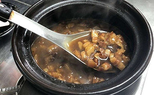 炒糖總成焦炭？大廚傳授「1撇步」：色澤漂亮又不發苦