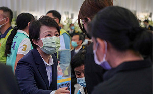 太魯閣號出軌》司機員告別式  姪女想撥電話到天國：我們愛你