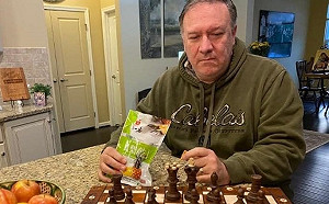 前外交官籲勿「造神」蓬佩奧 網喊：他可能是美國總統當然要先捧