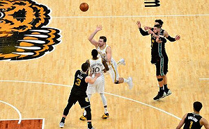 NBA／東契奇絕殺再現！致命三分率獨行俠逆轉灰熊(影)