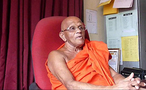 拒絕淪為中國殖民地  斯里蘭卡佛牙寺住持出面挺陳情民眾