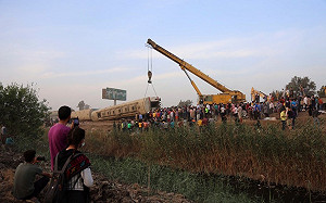 埃及火車出軌釀11死98傷「近期第7起事故」交通部長挨轟不願下台