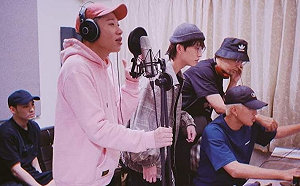 邱鋒澤忍劈腿情傷上工！「五堅情」加油打氣：我們都在