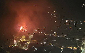 台北市象山驚傳火警 48名消防員撲滅火勢無人傷亡